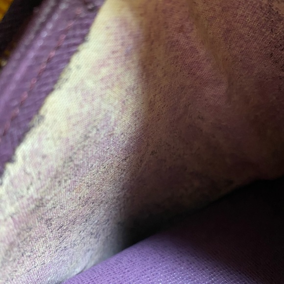 LOUIS VUITTON EPI WALLET - Picture 12 of 15